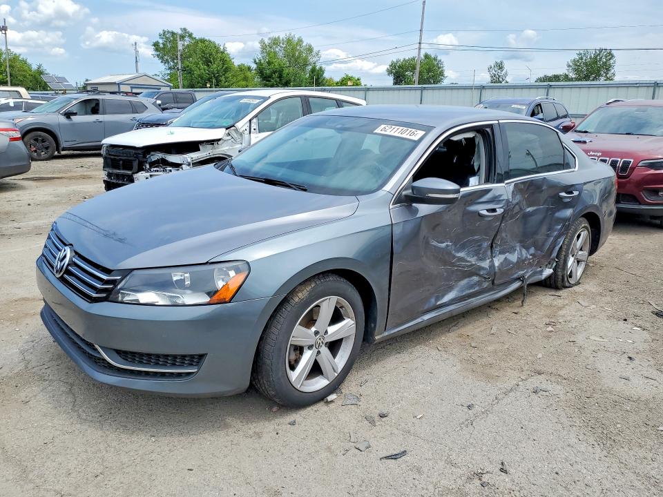 2015 Volkswagen Passat მანქანა იყიდება აუქციონზე, vin: 1VWBS7A30FC027921, აუქციონის ნომერი: 62111016