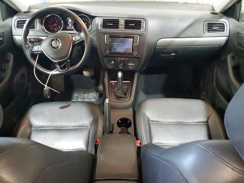 63173166 :رقم المزاد ، 3VWDB7AJ2HM295720 vin ، 2017 Volkswagen Jetta مزاد بيع