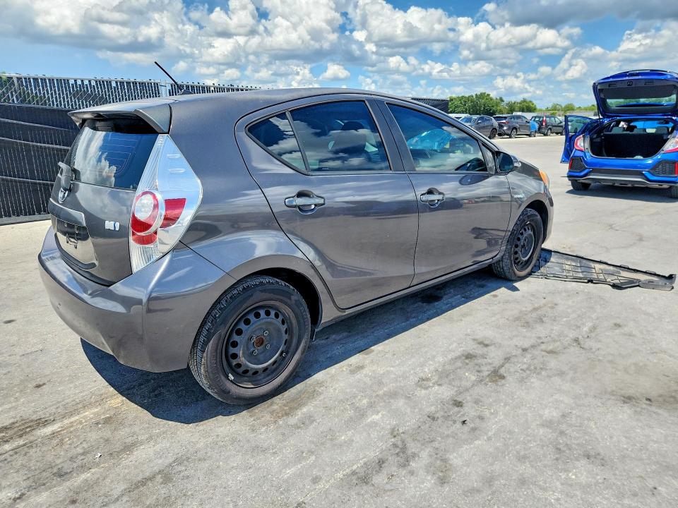 Продаж на аукціоні авто 2013 Toyota Prius C, vin: JTDKDTB30D1535965, номер лоту: 59899636