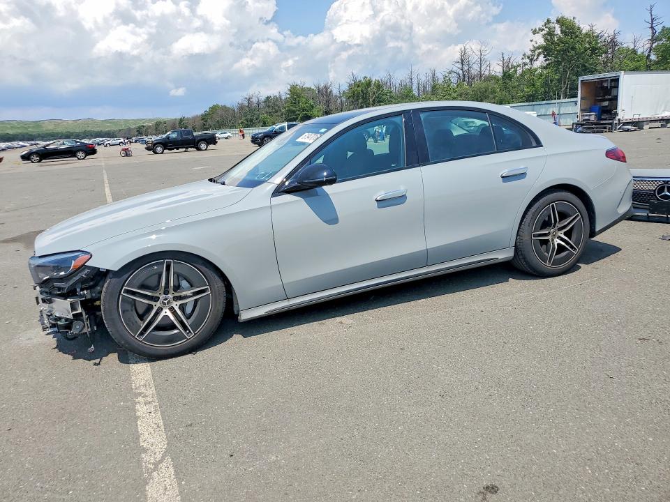 Auction sale of the 2024 Mercedes-benz E, vin: W1KLF4HB2RA067401, lot number: 61947016