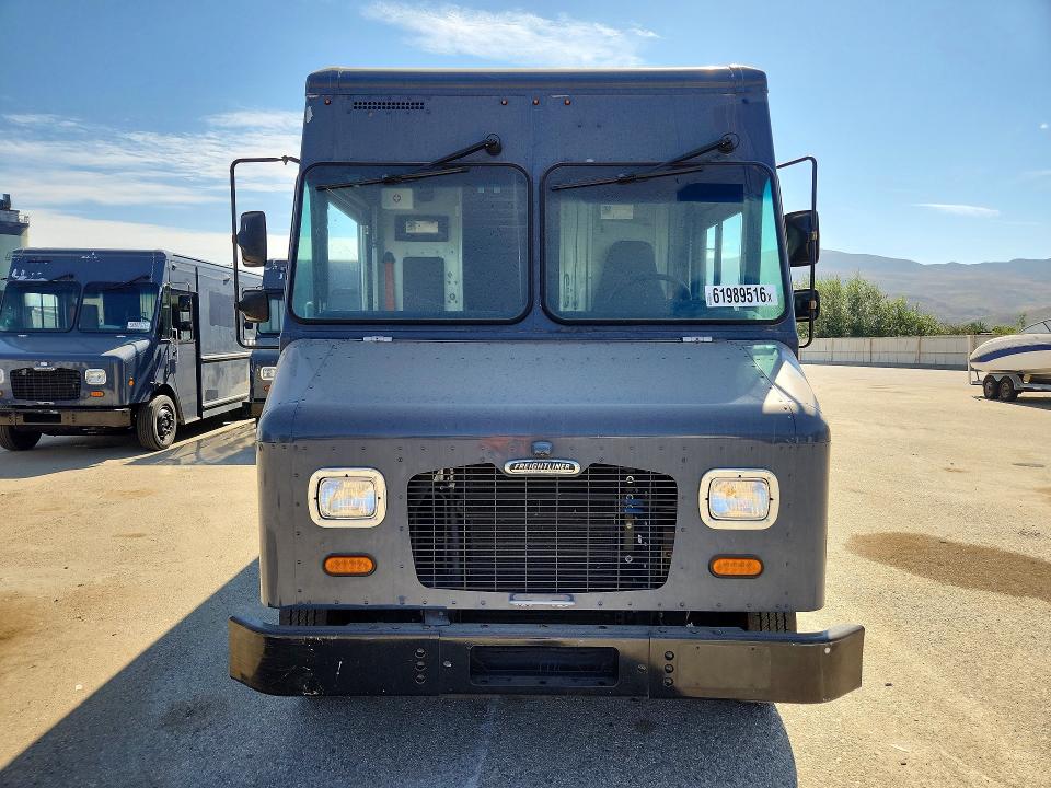 Продаж на аукціоні авто 2021 Freightliner Chassis, vin: 4UZAC2EA9MCML0764, номер лоту: 61989516