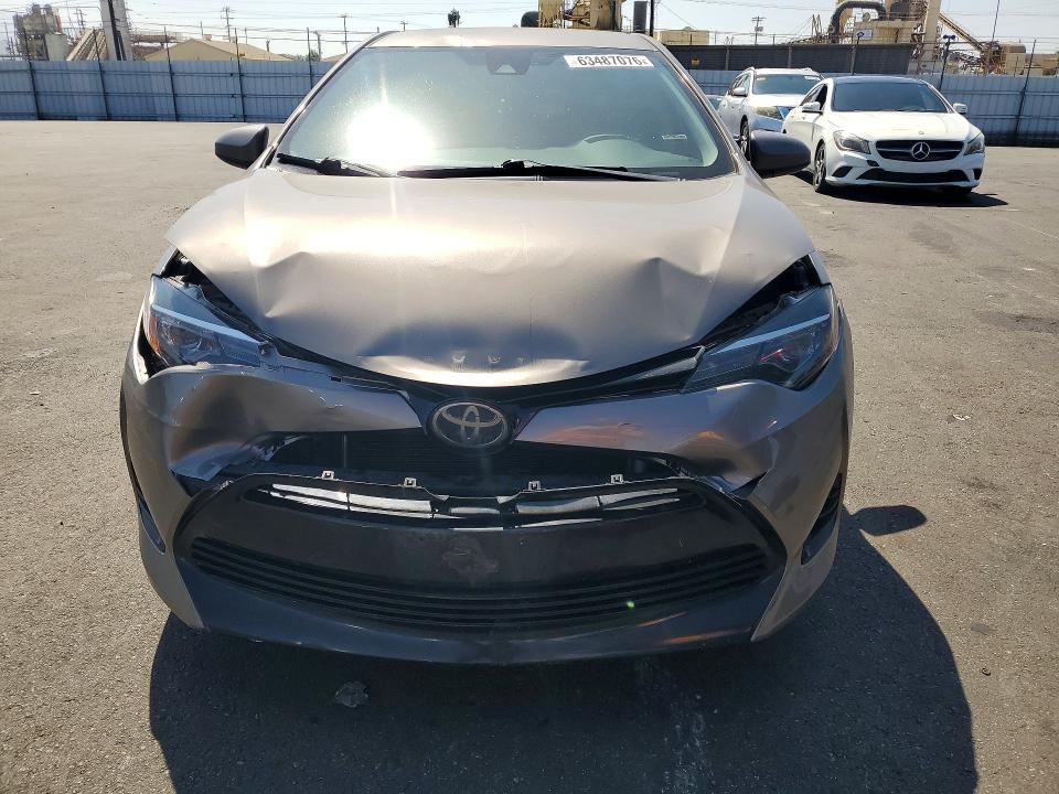 Продажа на аукционе авто 2017 Toyota Corolla, vin: 5YFBURHE0HP704511, номер лота: 63487076