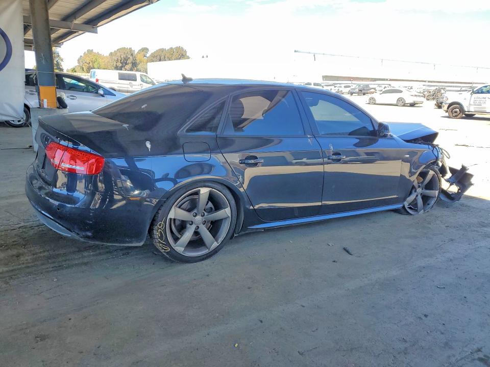 Продаж на аукціоні авто 2012 Audi A4, vin: WAUKFAFLXCA118213, номер лоту: 61940506