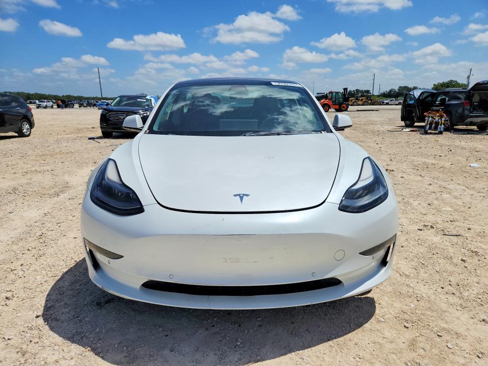 2022 Tesla Model 3 მანქანა იყიდება აუქციონზე, vin: 5YJ3E1EB3NF289639, აუქციონის ნომერი: 62573206