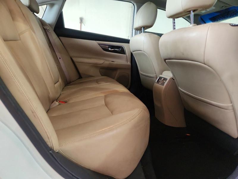 2015 Nissan Altima მანქანა იყიდება აუქციონზე, vin: 1N4AL3AP9FC136150, აუქციონის ნომერი: 59628776