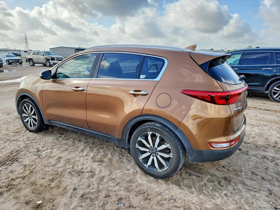 62618366 :رقم المزاد ، KNDPN3AC9J7422352 vin ، 2018 Kia Sportage مزاد بيع