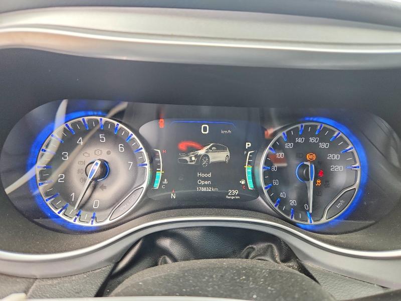 Продажа на аукционе авто 2018 Chrysler Pacifica, vin: 2C4RC1EG6JR252773, номер лота: 60114736