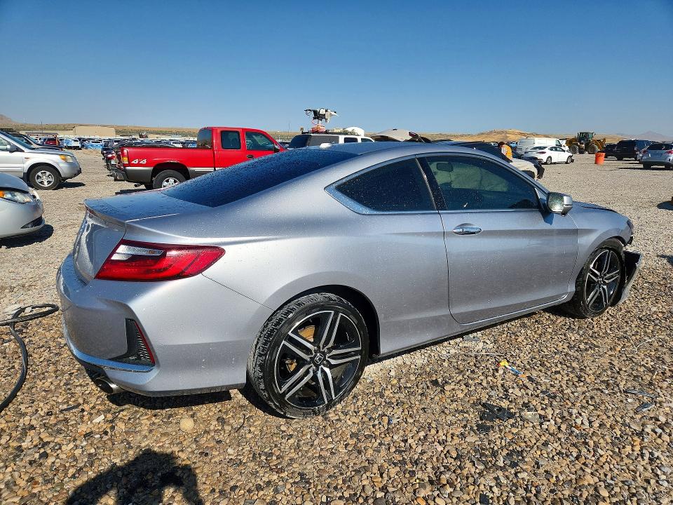 62291576 :رقم المزاد ، 1HGCT1B75HA003665 vin ، 2017 Honda Accord مزاد بيع