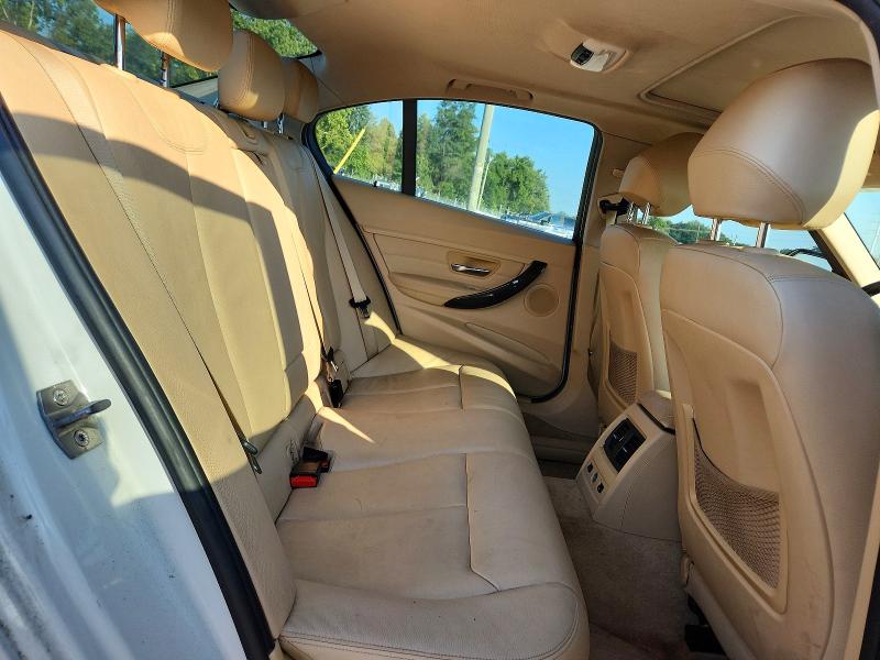 61082976 :رقم المزاد ، WBA3B3C54DF533016 vin ، 2013 Bmw 328 مزاد بيع