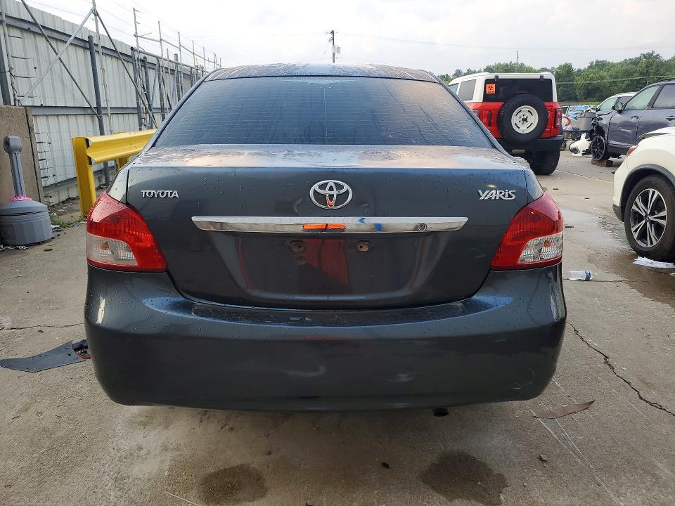 62398296 :رقم المزاد ، JTDBT4K34B1401465 vin ، 2011 Toyota Yaris مزاد بيع
