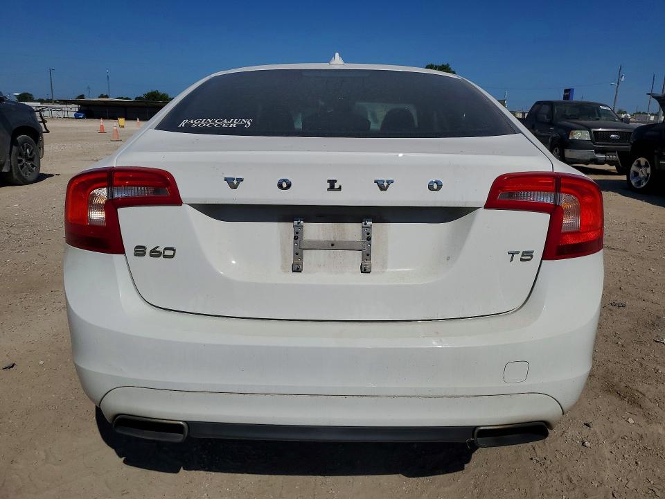 2016 Volvo S60 მანქანა იყიდება აუქციონზე, vin: YV126MFK9G2392265, აუქციონის ნომერი: 60156106