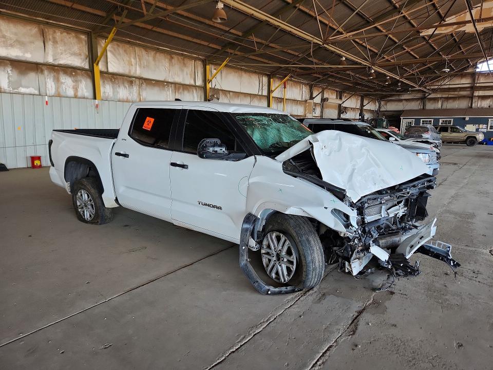 60962386 :رقم المزاد ، 5TFLA5DB5RX227336 vin ، 2024 Toyota Tundra مزاد بيع