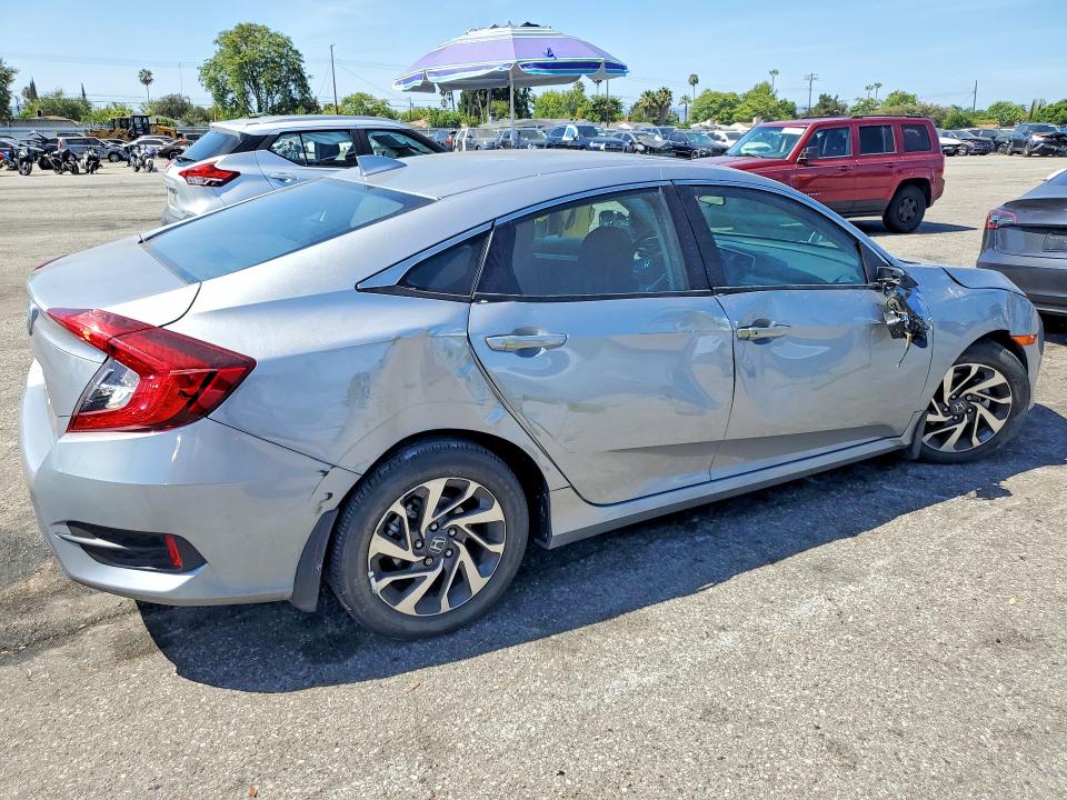 61896416 :رقم المزاد ، 2HGFC2F79HH550131 vin ، 2017 Honda Civic مزاد بيع
