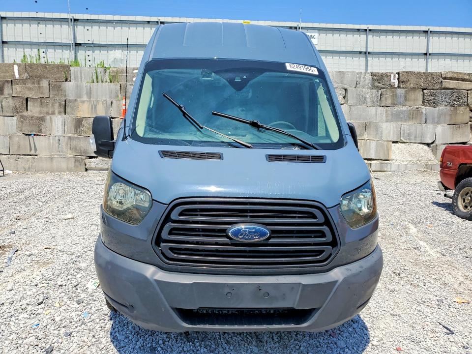 62491966 :رقم المزاد ، 1FTYR3XM8KKB79043 vin ، 2019 Ford Transit مزاد بيع