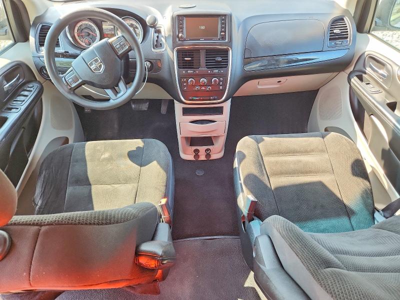 60943656 :رقم المزاد ، 2C4RDGCG2HR745878 vin ، 2017 Dodge Grand Caravan مزاد بيع