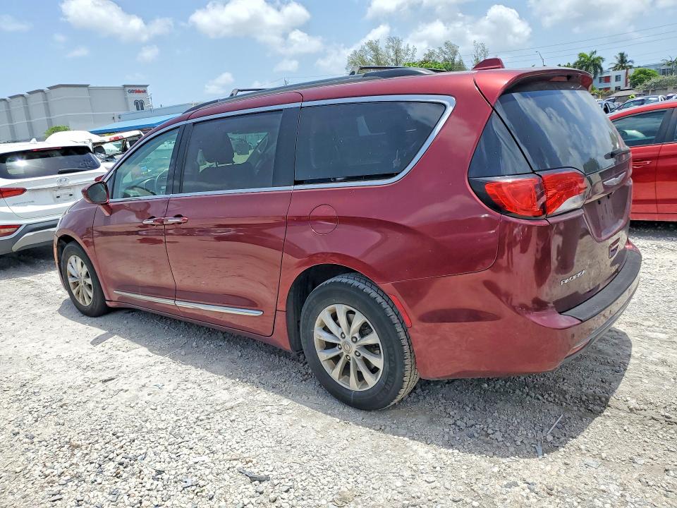 2017 Chrysler Pacifica მანქანა იყიდება აუქციონზე, vin: 2C4RC1BGXHR523462, აუქციონის ნომერი: 60589676