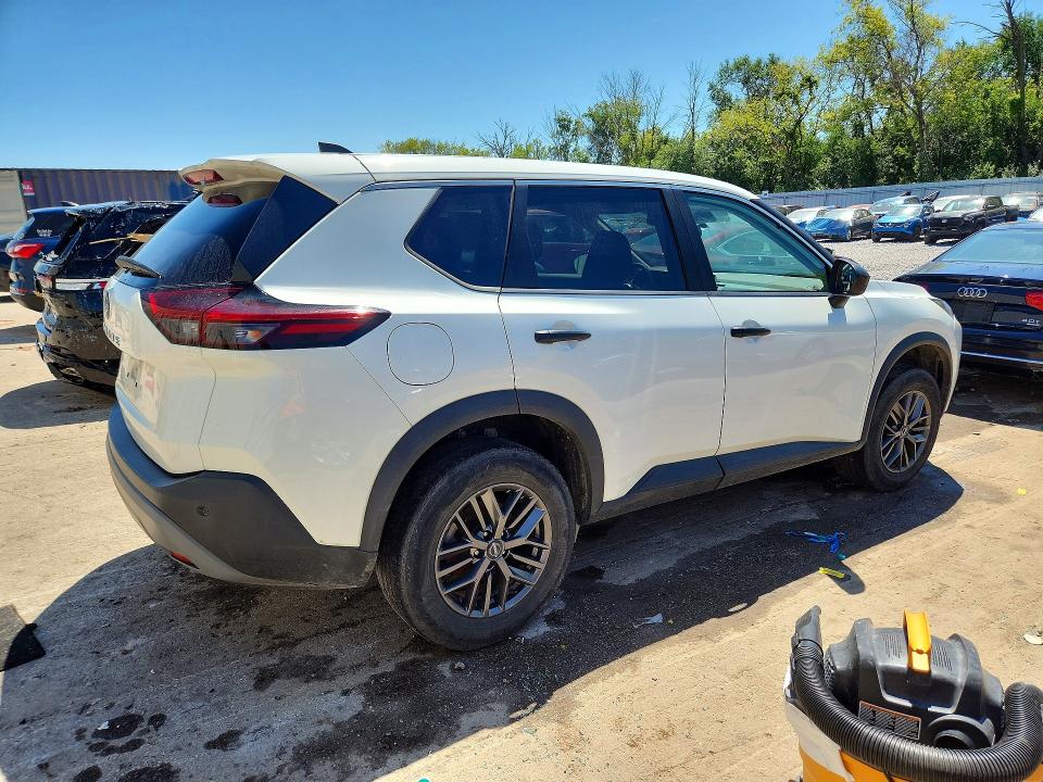 61611486 :رقم المزاد ، 5N1BT3AA0PC856735 vin ، 2023 Nissan Rogue مزاد بيع