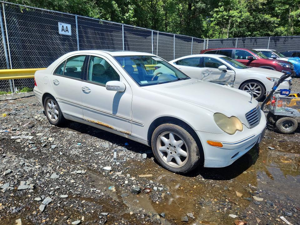 Продаж на аукціоні авто 2002 Mercedes-benz C, vin: WDBRF61J72F242055, номер лоту: 62030846