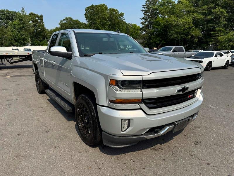 Продаж на аукціоні авто 2018 Chevrolet Silverado, vin: 1GCVKREC3JZ373599, номер лоту: 61524916