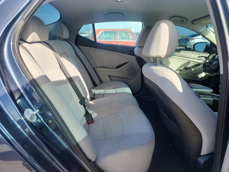 60880406 :رقم المزاد ، 5XXGM4A70FG373598 vin ، 2015 Kia Optima مزاد بيع