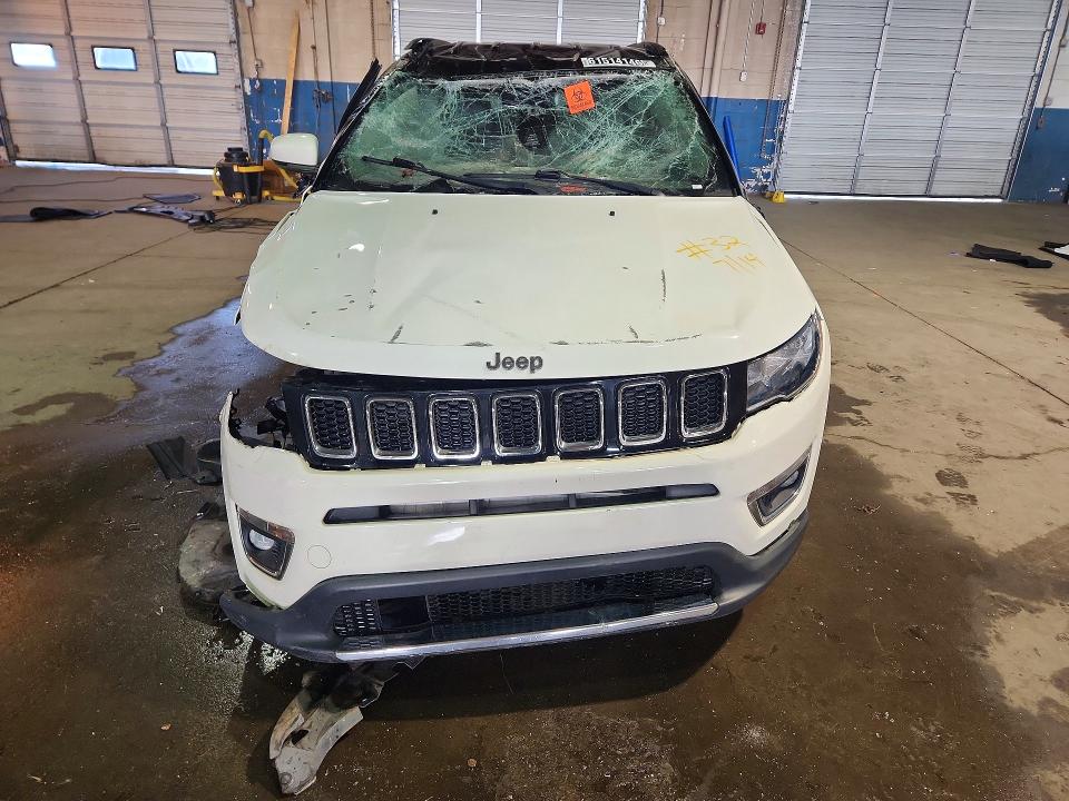 61514146 :رقم المزاد ، 3C4NJDCB6MT500504 vin ، 2021 Jeep Compass مزاد بيع