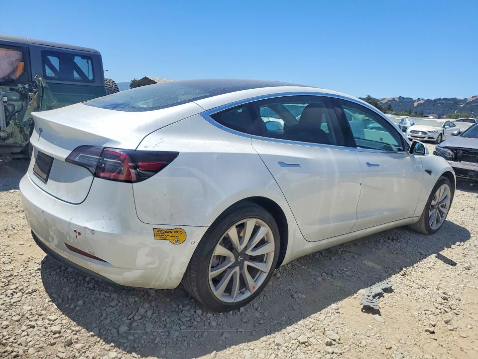 60005296 :رقم المزاد ، 5YJ3E1EA8LF661724 vin ، 2020 Tesla Model 3 مزاد بيع