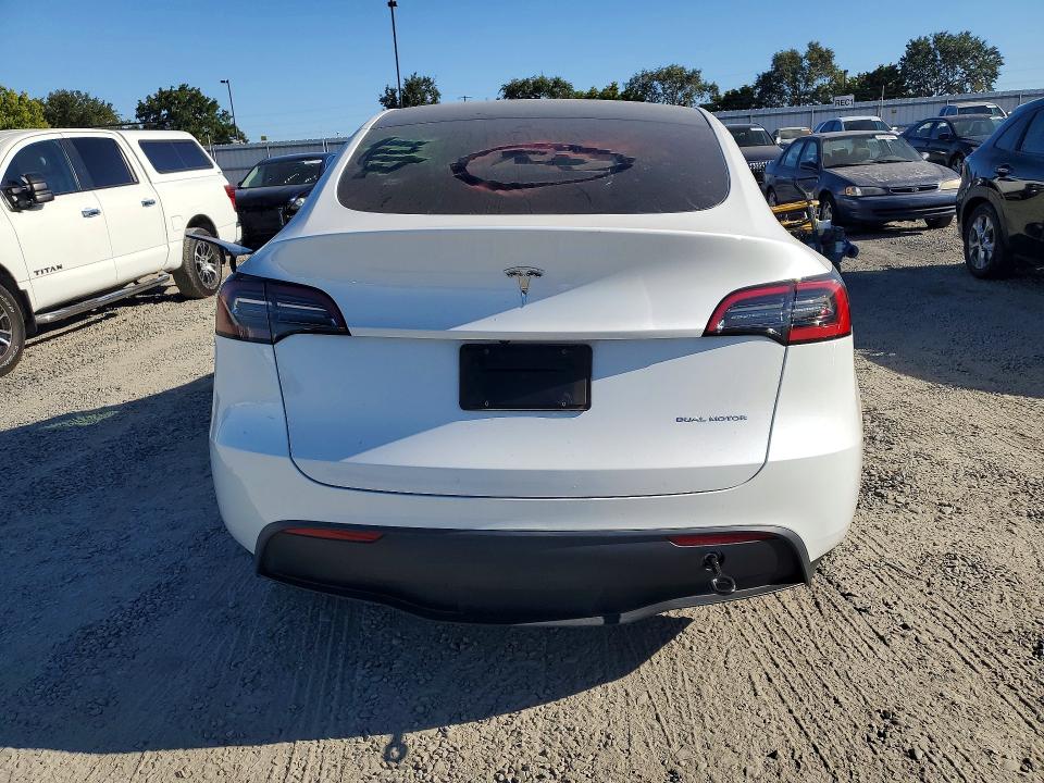 Продаж на аукціоні авто 2023 Tesla Model Y, vin: 7SAYGDEE8PF701250, номер лоту: 62892476