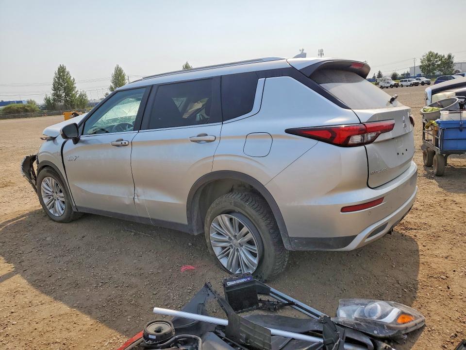 2024 Mitsubishi Outlander მანქანა იყიდება აუქციონზე, vin: JA4T5VA98RZ615391, აუქციონის ნომერი: 63523406