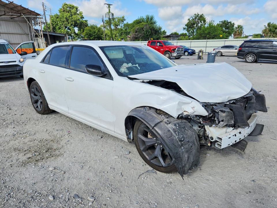 59364036 :رقم المزاد ، 2C3CCAAG1PH556253 vin ، 2023 Chrysler 300 مزاد بيع