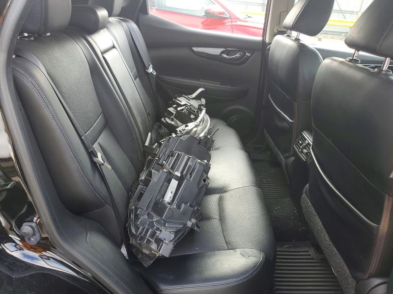 60159056 :رقم المزاد ، JN1BJ1CR1JW282852 vin ، 2018 Nissan Rogue Sport مزاد بيع