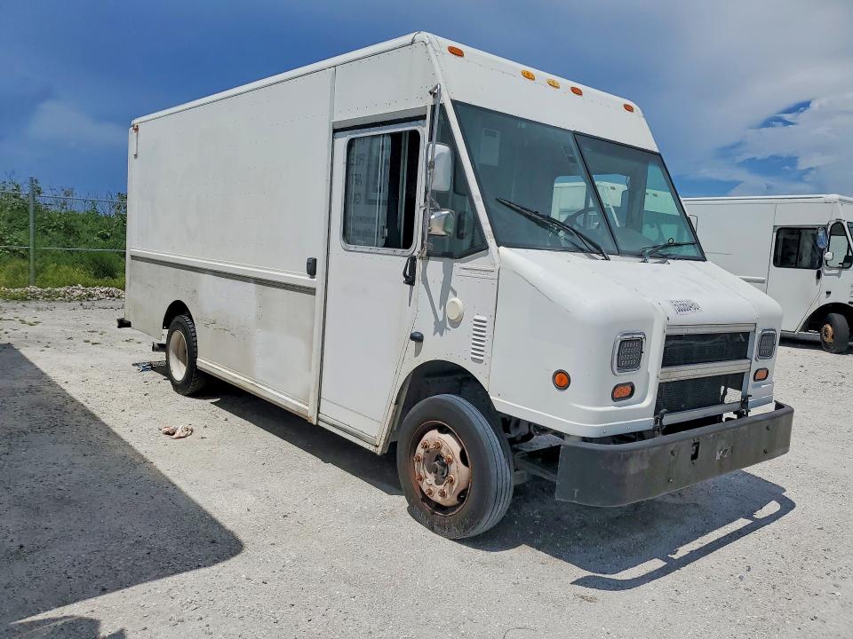 50566696 :رقم المزاد ، 5B4KP42U743389452 vin ، 2004 Workhorse P42 مزاد بيع