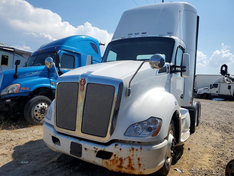Продажа на аукционе авто 2014 Kenworth T680, vin: 1XKYD49X2EJ412845, номер лота: 61974146
