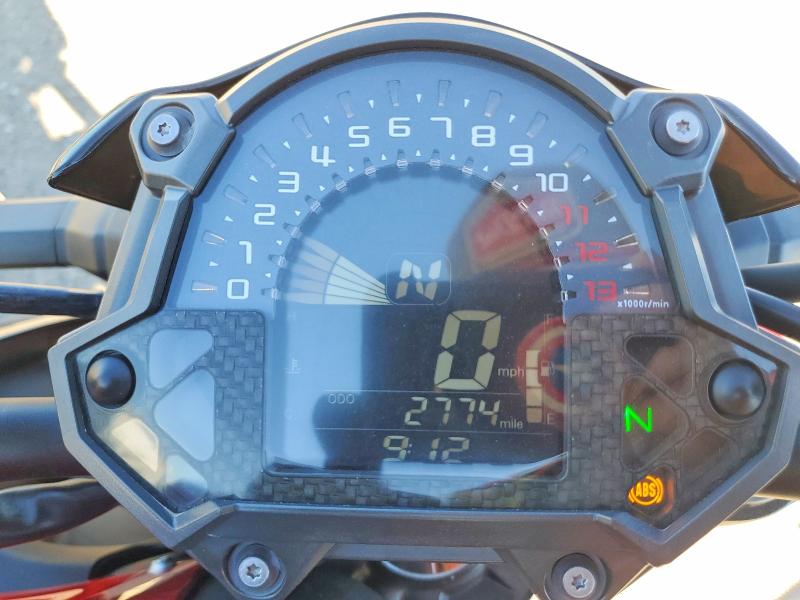 61116276 :رقم المزاد ، JKAZR2B11JA006958 vin ، 2018 Kawasaki Zr900 مزاد بيع