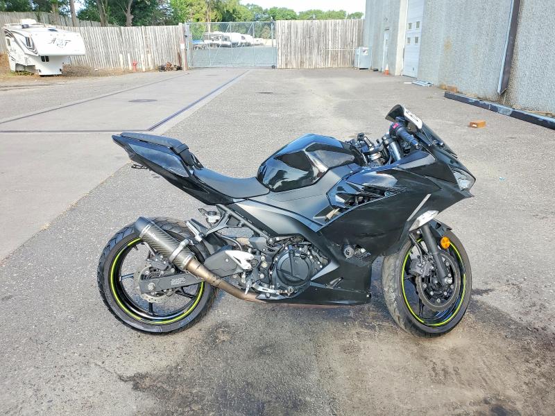 Продажа на аукционе авто 2021 Kawasaki Ex400, vin: JKAEXKG18MDAE0720, номер лота: 61984126