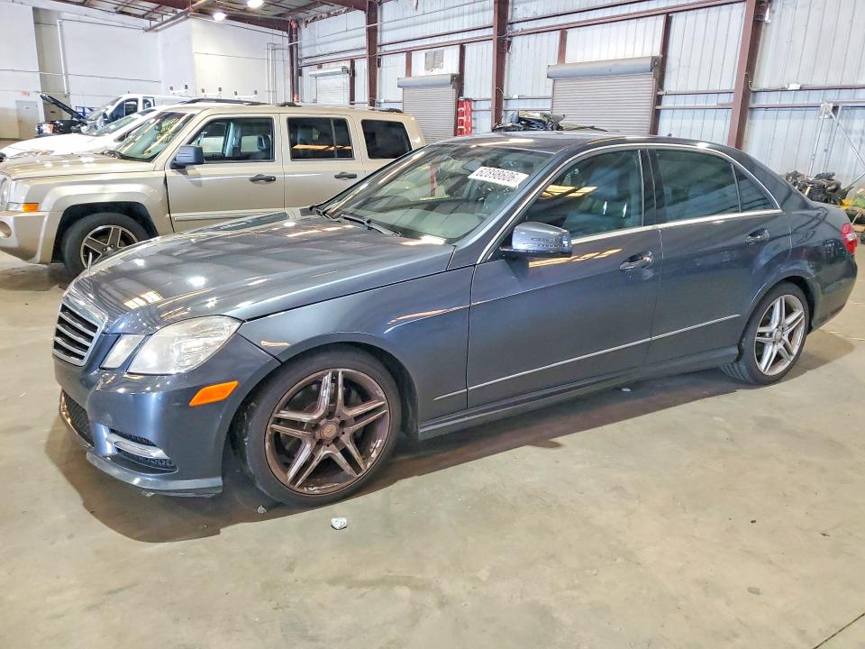 62898606 :رقم المزاد ، WDDHF8JBXDA683539 vin ، 2013 Mercedes-benz E مزاد بيع
