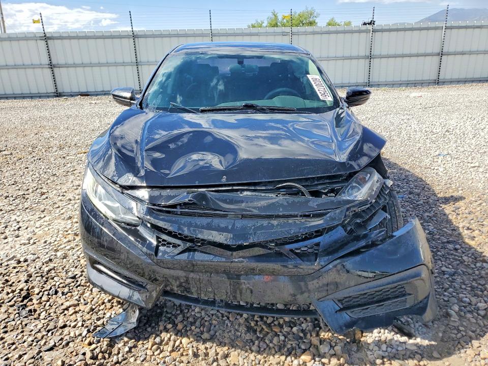 60307256 :رقم المزاد ، 2HGFC2F52JH521607 vin ، 2018 Honda Civic مزاد بيع