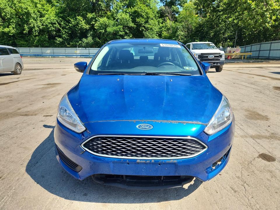 61078676 :رقم المزاد ، 1FADP3F28JL233847 vin ، 2018 Ford Focus مزاد بيع