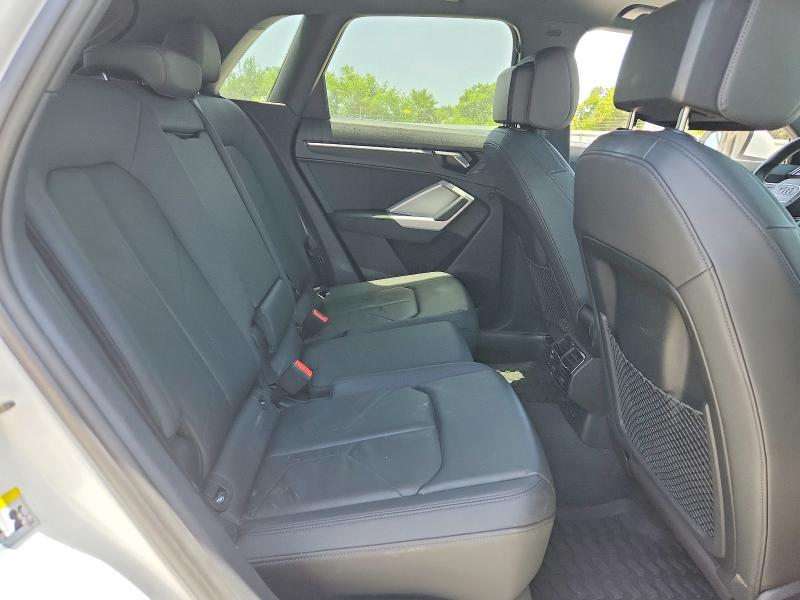 62005766 :رقم المزاد ، WA1DECF35N1113217 vin ، 2022 Audi Q3 مزاد بيع