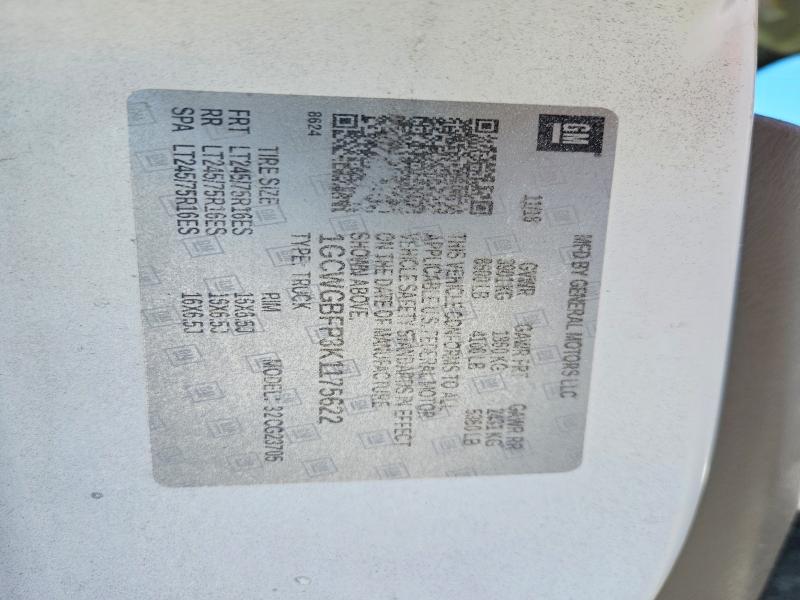 61617596 :رقم المزاد ، 1GCWGBFP3K1175622 vin ، 2019 Chevrolet Express 2500 مزاد بيع