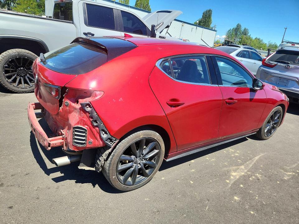 Продажа на аукционе авто 2019 Mazda 3, vin: JM1BPBNM1K1143063, номер лота: 62479036