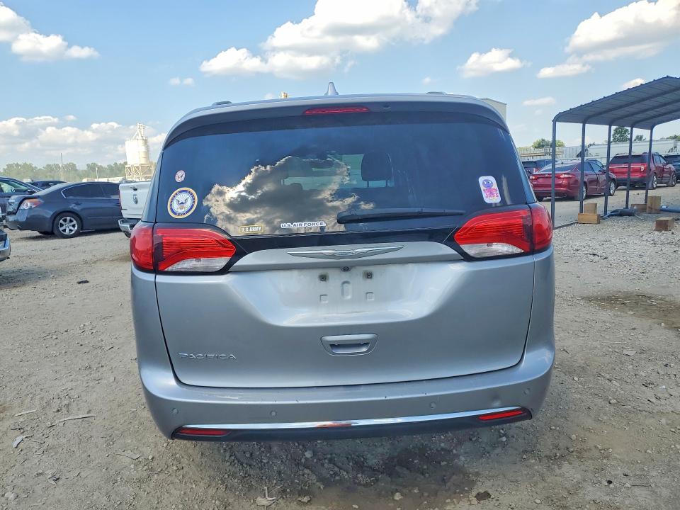Продаж на аукціоні авто 2017 Chrysler Pacifica, vin: 2C4RC1EGXHR628191, номер лоту: 59986806
