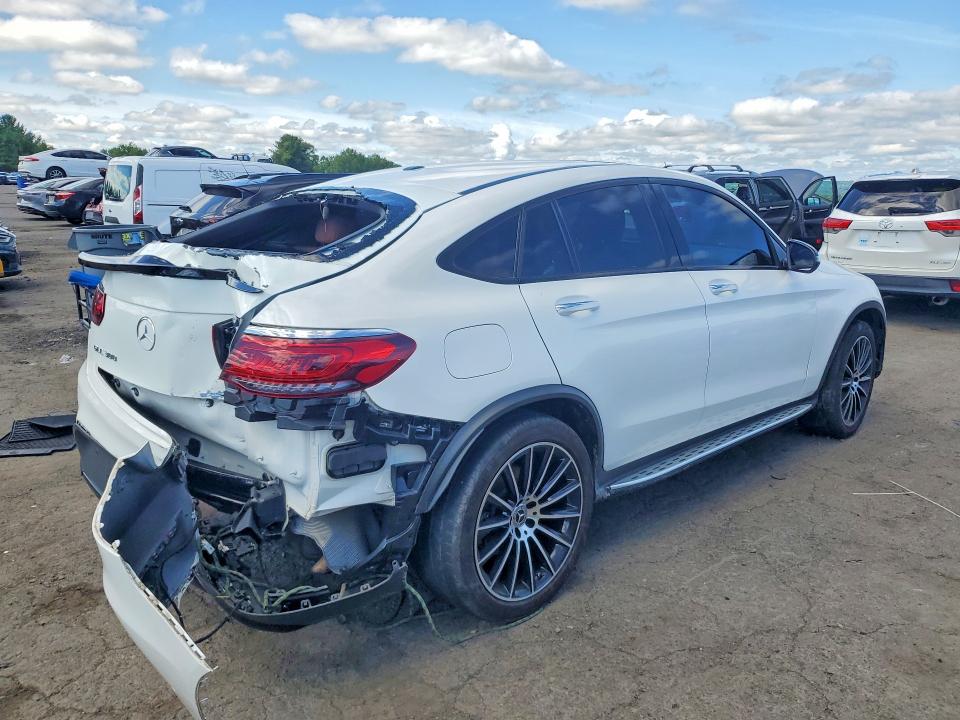 59326896 :رقم المزاد ، W1N0J8EB2LF818961 vin ، 2020 Mercedes-benz Glc Coupe مزاد بيع