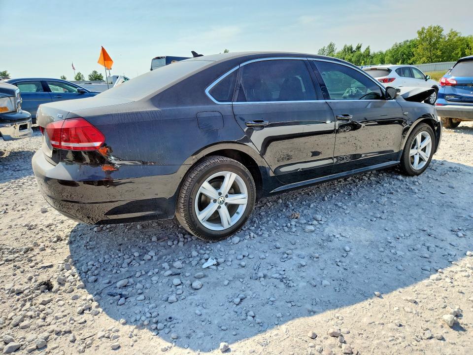 Продажа на аукционе авто 2015 Volkswagen Passat, vin: 1VWAT7A31FC103526, номер лота: 60670936