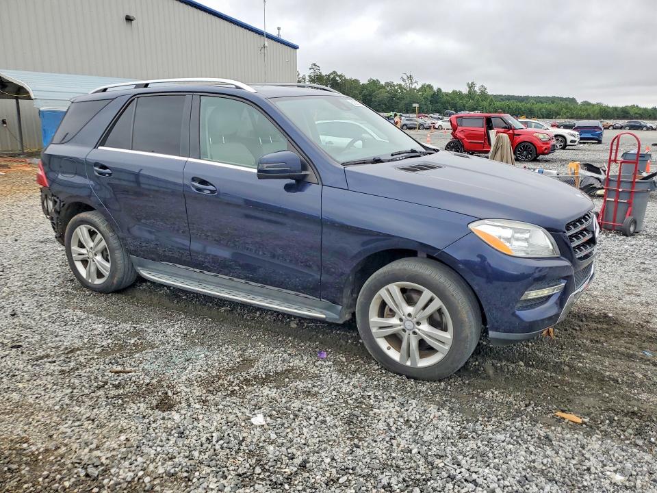 2015 Mercedes-benz Ml მანქანა იყიდება აუქციონზე, vin: 4JGDA5HB2FA514433, აუქციონის ნომერი: 61891246