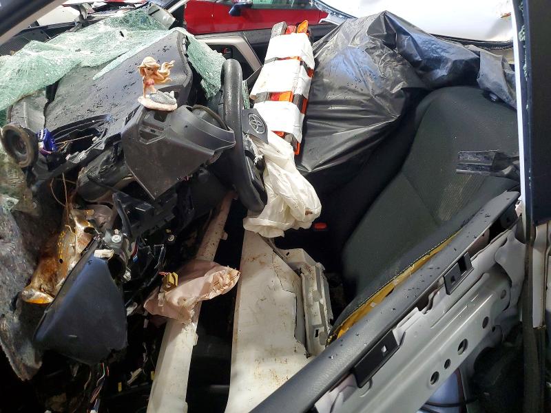 60970816 :رقم المزاد ، JTMBFREV9GJ063828 vin ، 2016 Toyota Rav4 مزاد بيع