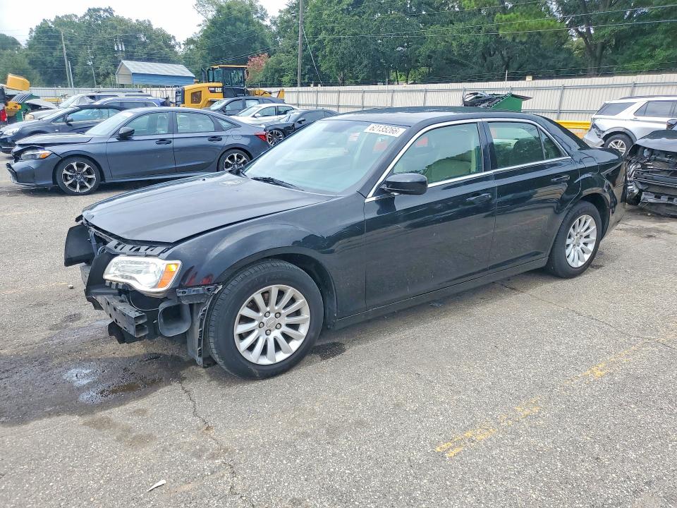 Продажа на аукционе авто 2013 Chrysler 300, vin: 2C3CCAAGXDH519410, номер лота: 62135266