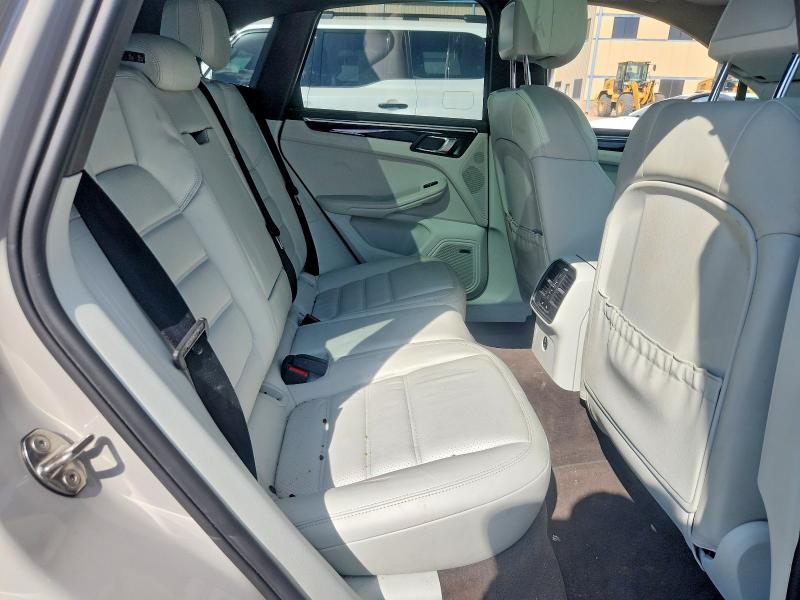 62271256 :رقم المزاد ، WP1AB2A59MLB36392 vin ، 2021 Porsche Macan مزاد بيع