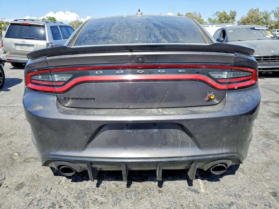 61511426 :رقم المزاد ، 2C3CDXGJ1LH231874 vin ، 2020 Dodge Charger مزاد بيع