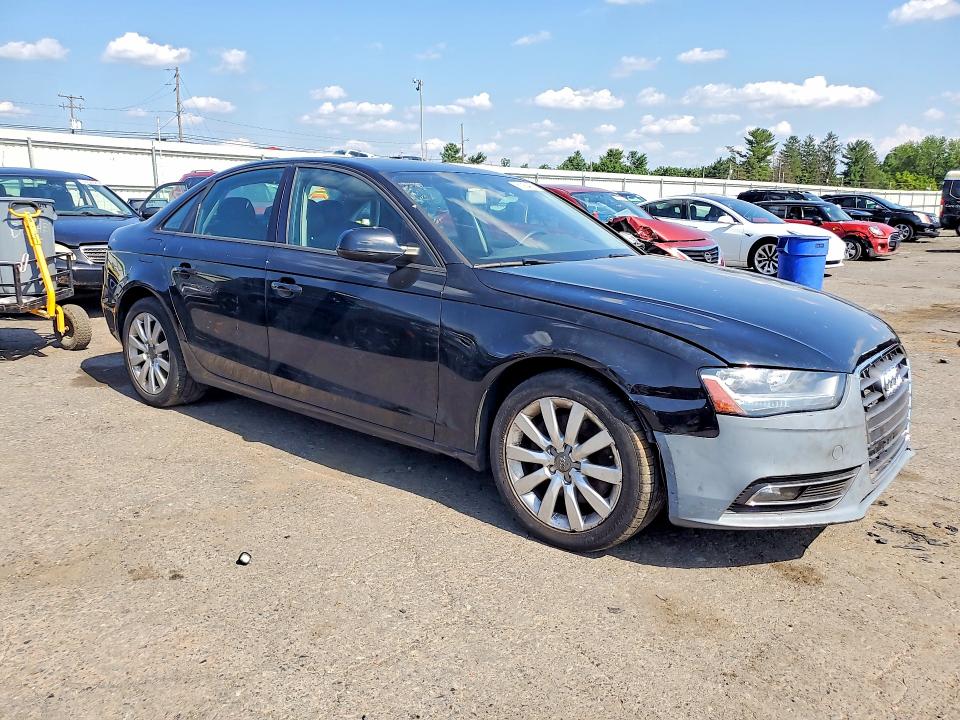 Продажа на аукционе авто 2014 Audi A4, vin: WAUBFAFL5EN032612, номер лота: 61054656