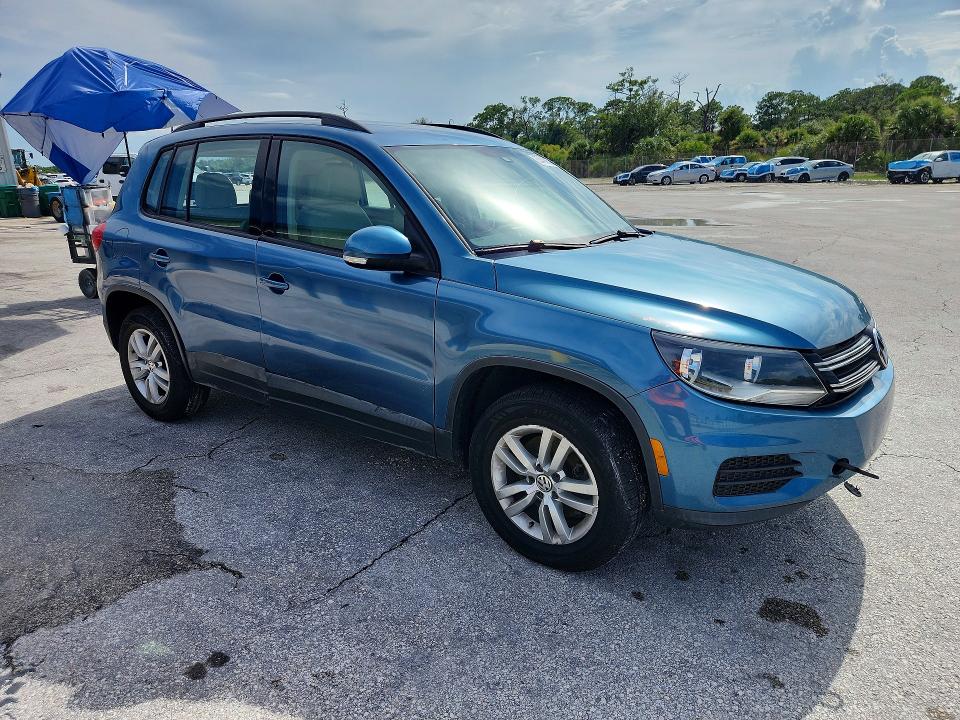 Aukcja sprzedaży 2017 Volkswagen Tiguan, vin: WVGAV7AX8HK037951, numer aukcji: 63406636